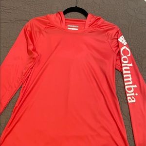 Columbia brand women’s Omni-shade hoodie